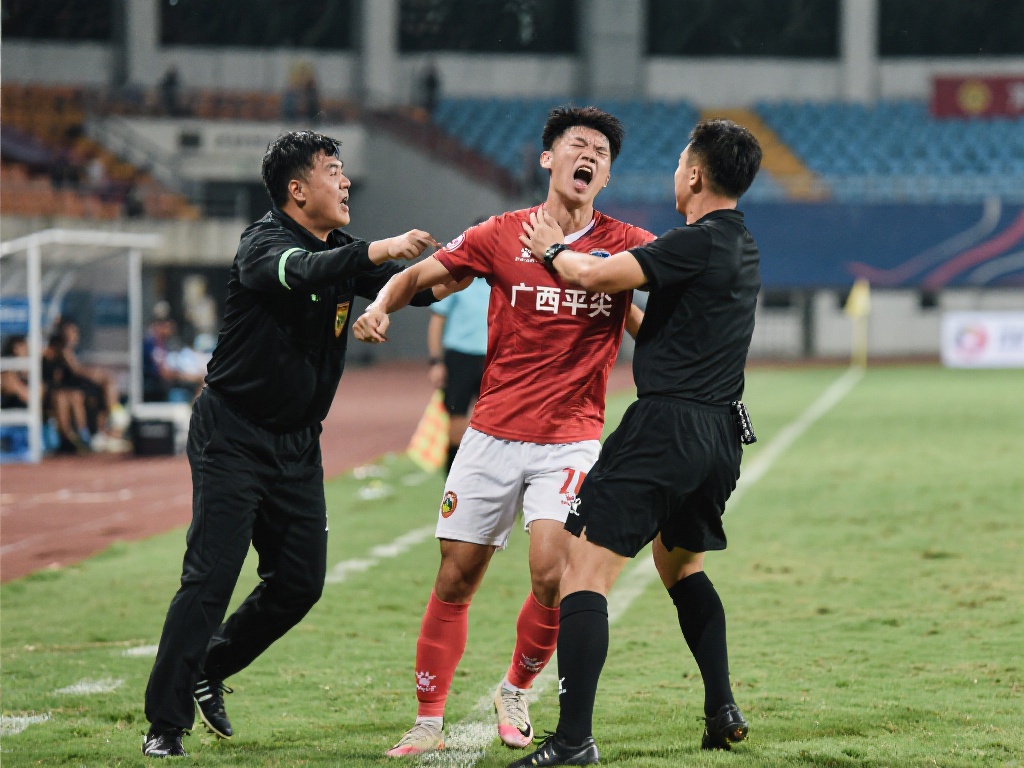 尤其是在揭 尤其是在揭